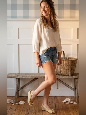 Two-Tone Yellow and Cream Suede Peep-Toe‎ Slingback Sandals 7
